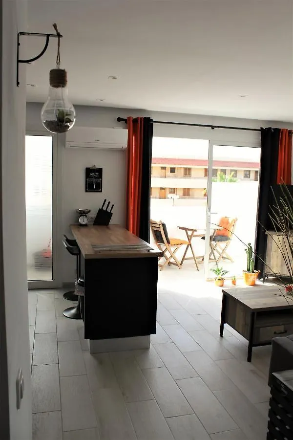 Modern And Lovely Apartment In Los Cristianos Los Cristianos  0*, Los Cristianos (Tenerife)